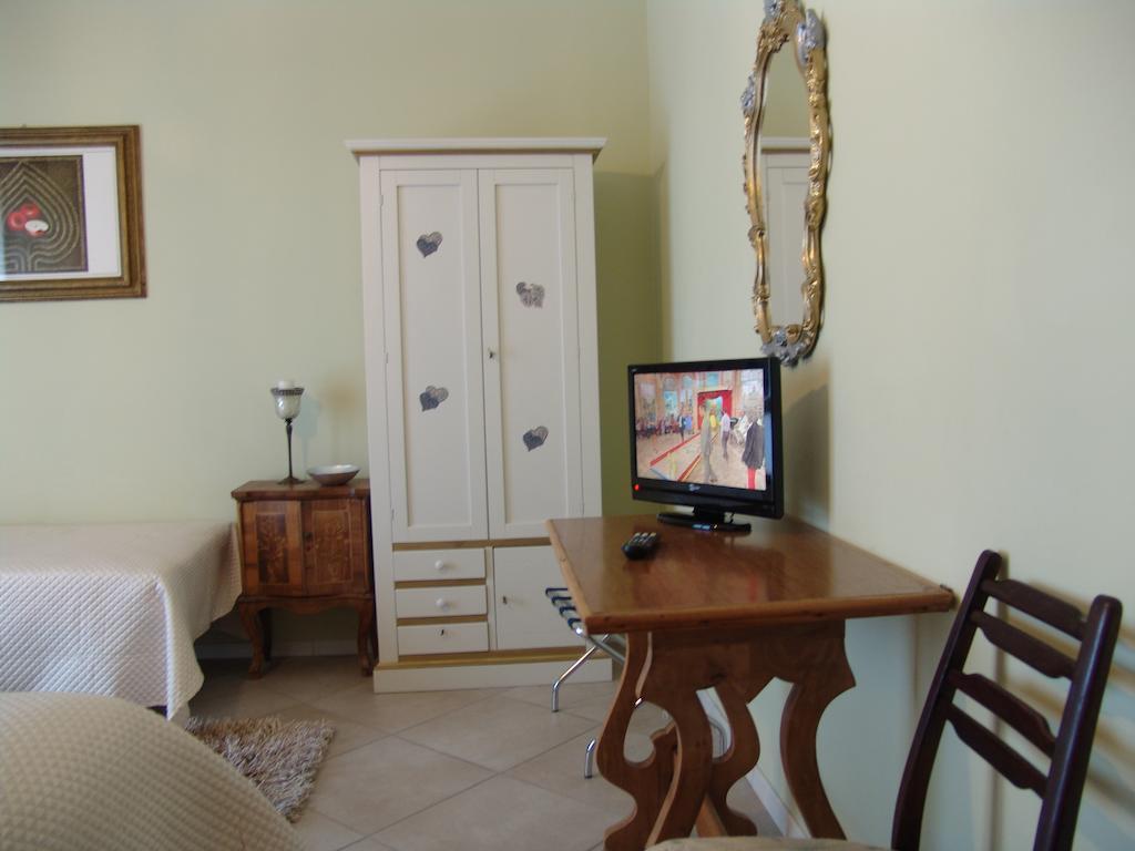 ורונה B&B Il Fragolo חדר תמונה