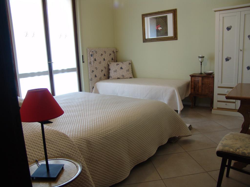 ורונה B&B Il Fragolo חדר תמונה