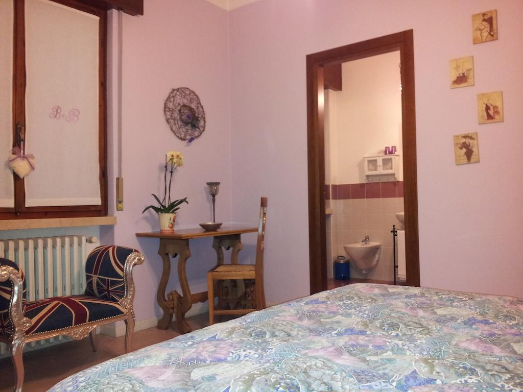 ורונה B&B Il Fragolo חדר תמונה